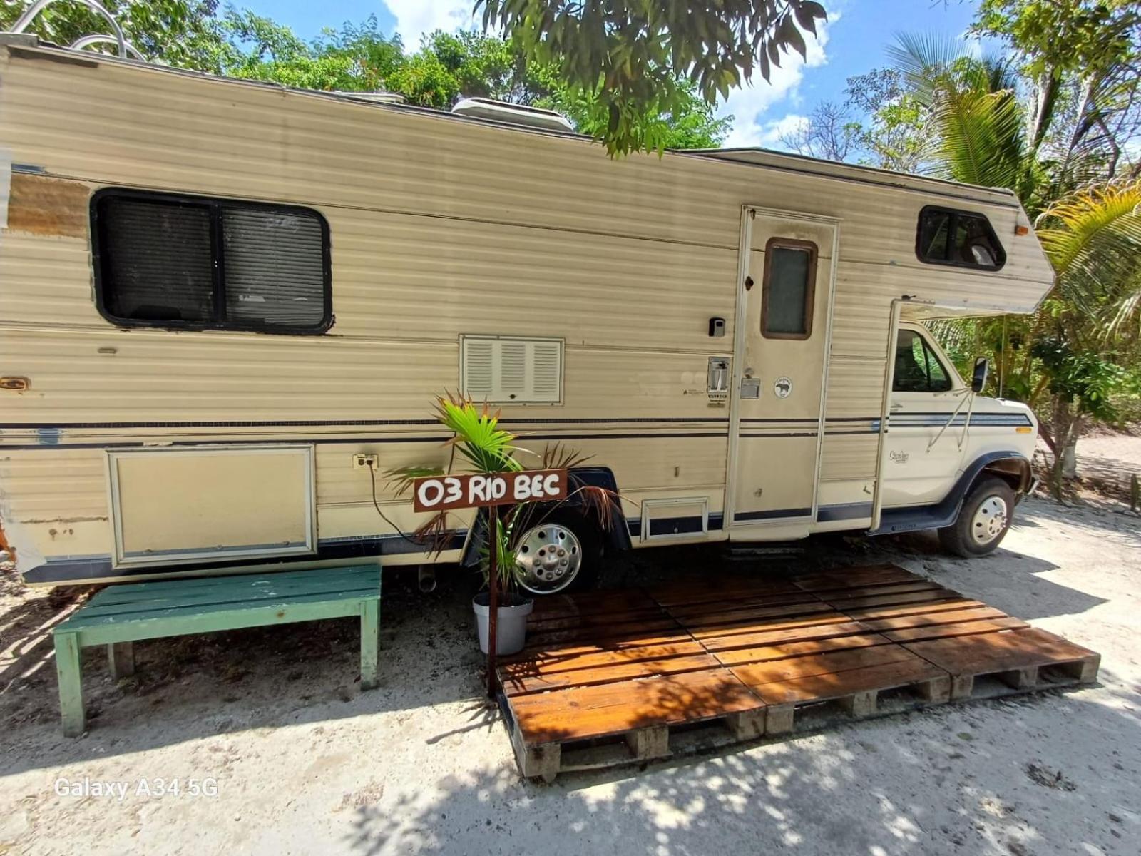 Отель Momotoh Camper Шпухиль Экстерьер фото